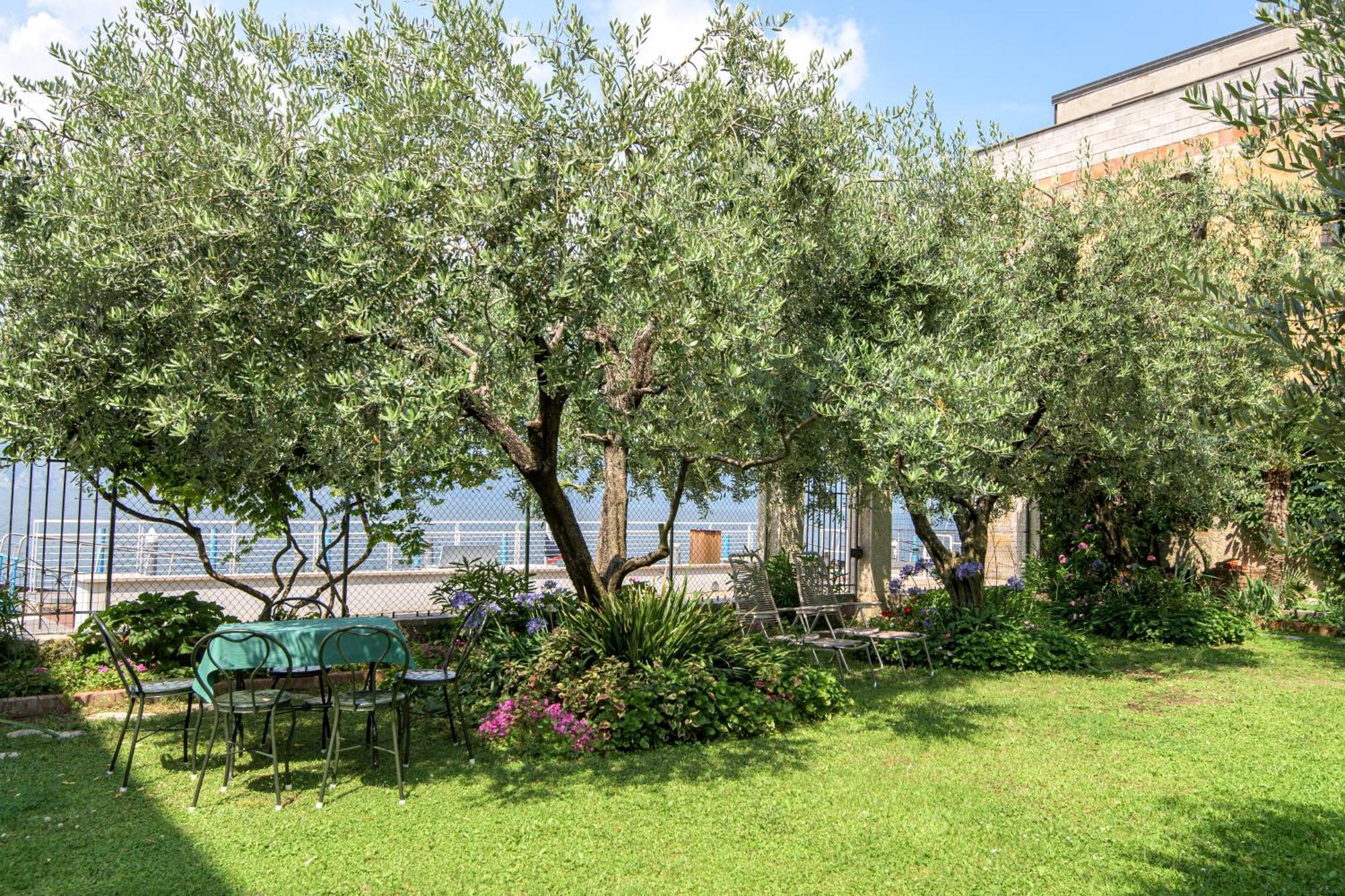 Residenza Di Prestigio In Riva Al Lago Marone Loft מראה חיצוני תמונה